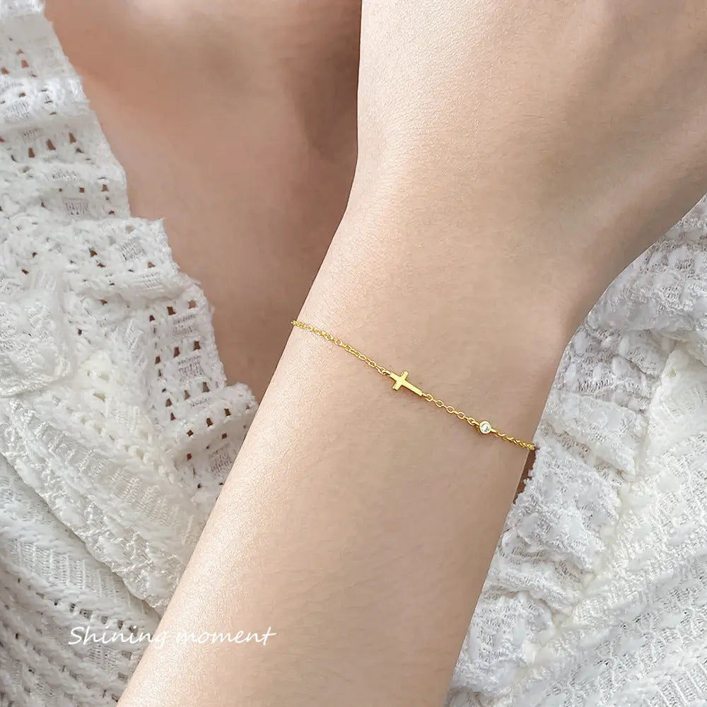 S925 silver fresh and sweet ins niche design exquisite simple single diamond cross bracelet TWINKLE QUEEN
