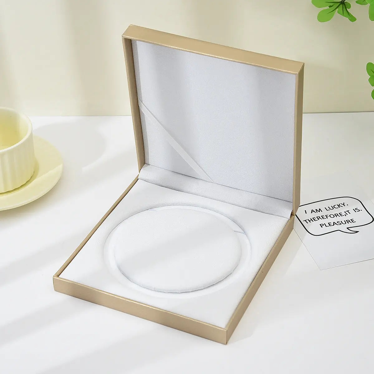 Golden PU textured leather jewelry box, fashionable accessory packaging box, ring box, pearl stud earrings box. TWINKLE QUEEN