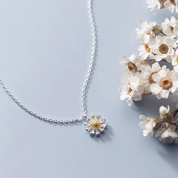 S925 Silver Necklace Female Korean Style Summer Fresh Flower Fresh Autumn Chrysanthemum Short Clavicle Chain TWINKLE QUEEN