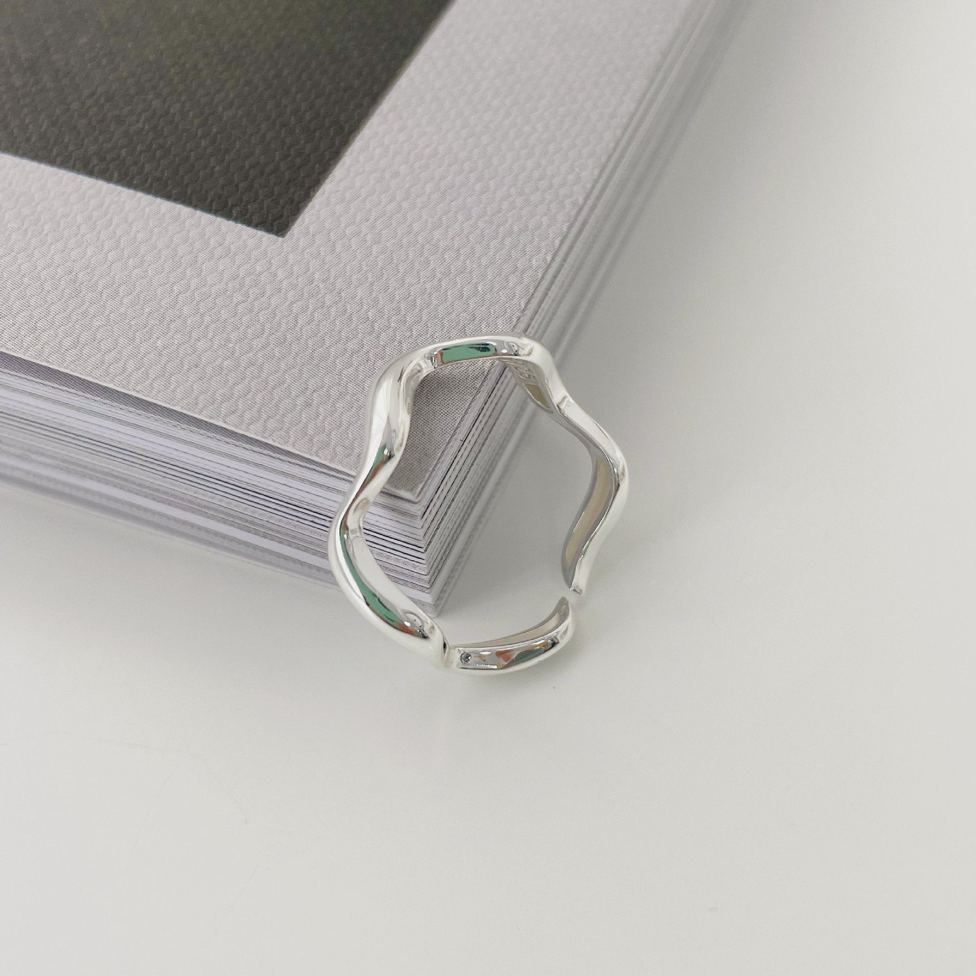 S925 Sterling Silver Wave Ring Women's ins Cold Style Stacked Open Ring Simple High-grade Index Finger Ring TWINKLE QUEEN