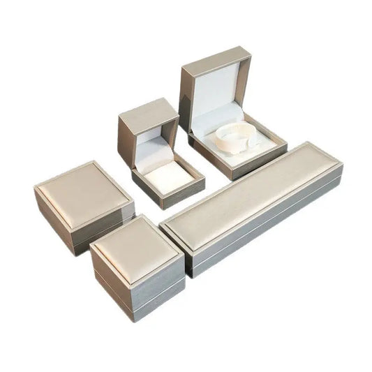 Golden PU textured leather jewelry box, fashionable accessory packaging box, ring box, pearl stud earrings box. TWINKLE QUEEN