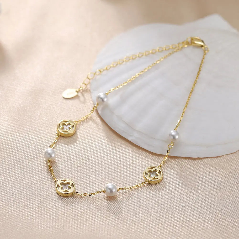 shell pearls, natural shell pearls, shell pearl beads, shell pearl necklace, shell pearl earrings, imitation pearls, mother of pearl, freshwater pearls, cultured pearls, pearl beads