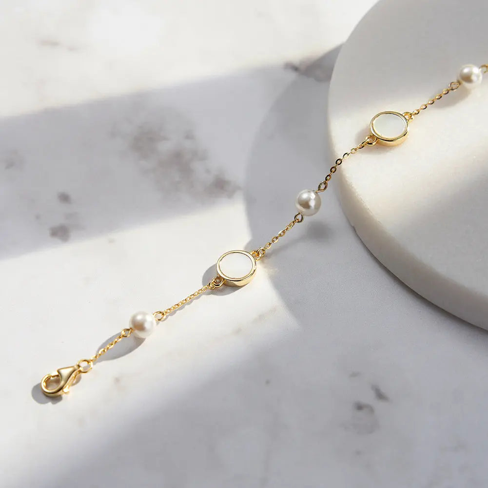 shell bracelet, natural shell bracelet, cowrie shell bracelet, beach shell bracelet, puka shell bracelet, sea shell bracelet, shell charm bracelet, shell jewelry, buy shell bracelet, shell anklet
