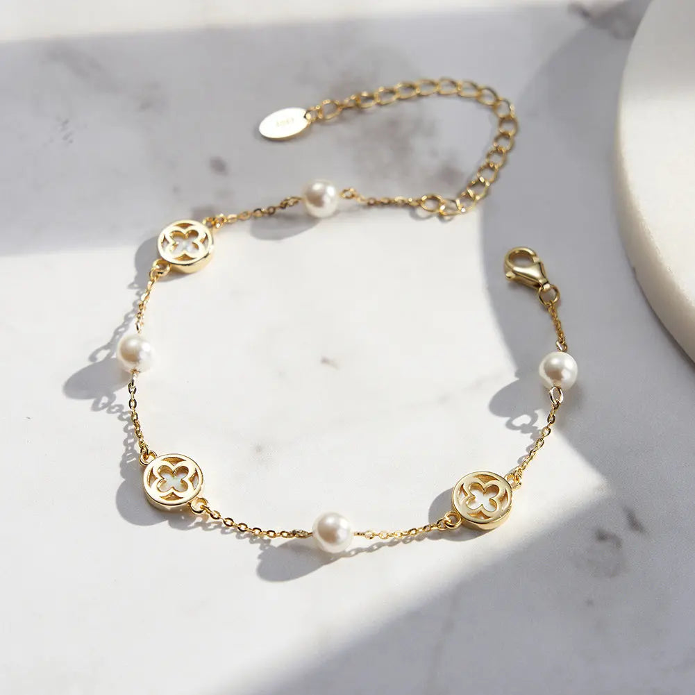 shell bracelet, natural shell bracelet, cowrie shell bracelet, beach shell bracelet, puka shell bracelet, sea shell bracelet, shell charm bracelet, shell jewelry, buy shell bracelet, shell anklet