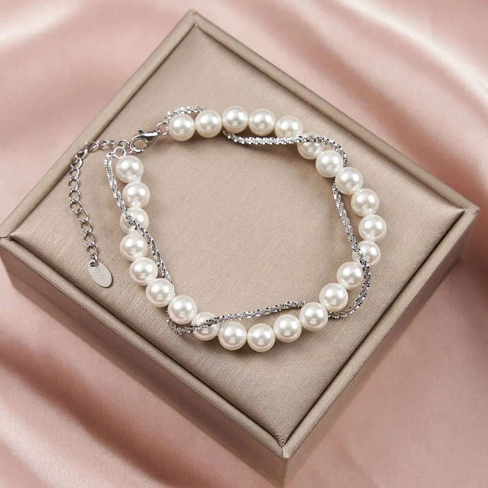 shell bracelet, seashell bracelet, puka shell bracelet, beaded shell bracelet, boho shell bracelet, summer shell bracelet, adjustable shell bracelet, handmade shell bracelet, shell charm bracelet, shell anklet