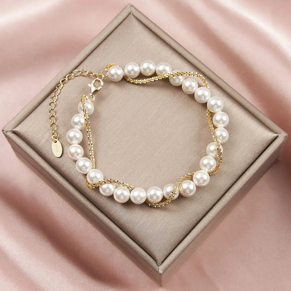 shell bracelet, seashell bracelet, puka shell bracelet, beaded shell bracelet, boho shell bracelet, summer shell bracelet, adjustable shell bracelet, handmade shell bracelet, shell charm bracelet, shell anklet